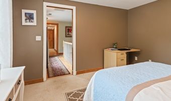 9 Santom St, Auburn, MA 01501
