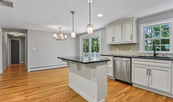 88 Grand View Rd, East Greenwich, RI 02818