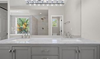 8000 Silver King Dr, Las Vegas, NV 89129