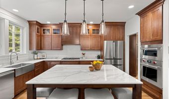 7 Sundance Ln, Bow, NH 03304