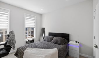43498 MADISON SPRINGS Ter, Ashburn, VA 20148