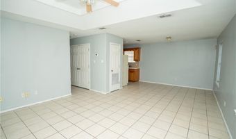 619 W Oak St, Alton, TX 78573