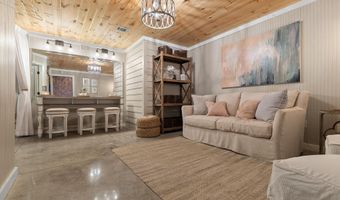1020 Thomas Rd, Benton, TN 37307