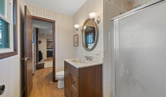 107 Circle Dr, Archie, MO 64725