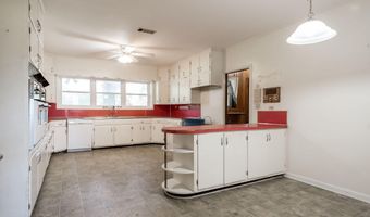 1402 W 12th St, Alma, GA 31510