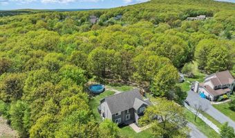 3305 Mountain Terrace Dr, Blakeslee, PA 18610
