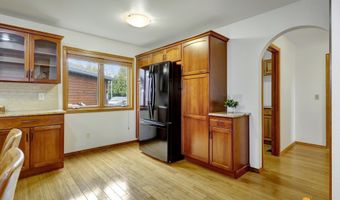 3008 Eaglek Bay Cir, Anchorage, AK 99515