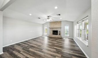 9404 Crow Ln, Adkins, TX 78101