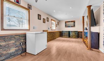 1233 Pacific Ave, Beachwood, NJ 08722
