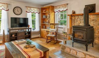 86 Avery Hill Rd, Alton, NH 03810