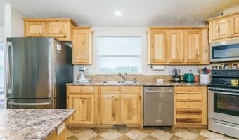 490 Snowflake St, American Falls, ID 83211