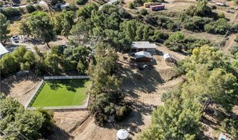 32651 Teller Ave, Agua Dulce, CA 91390