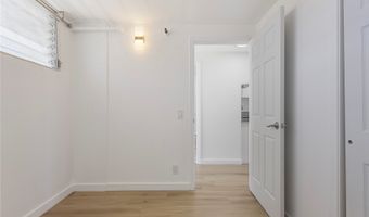 2542 Date St 501, Honolulu, HI 96826