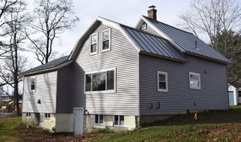 19 Easy St, Canaan, ME 04924