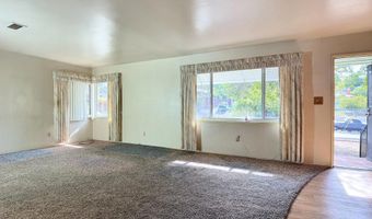 9174 ROSEDALE Dr, Spring Valley, CA 91977