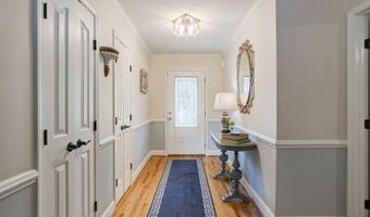 7 Pin Oak Ct, Camden, SC 29020