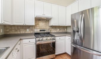 5974 Versailles Ave E, Ann Arbor, MI 48103
