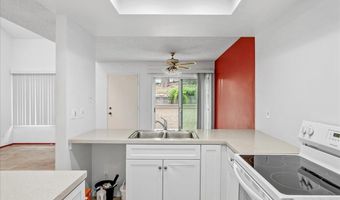 5430 Baltimore Dr 44, La Mesa, CA 91942