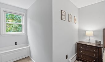19 Tamarack Ln, Amherst, NH 03031