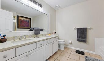 1710 Ridgeview Circle Dr, Ballwin, MO 63021