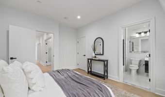 4411 5 ILLINOIS Ave NW, Washington, DC 20011