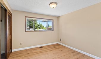 14390 SE THELMA Cir, Milwaukie, OR 97267