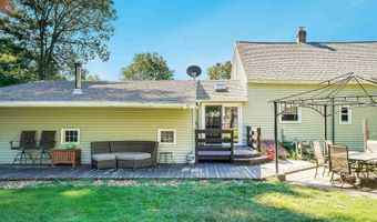 19 Amherst Rd, Merrimack, NH 03054