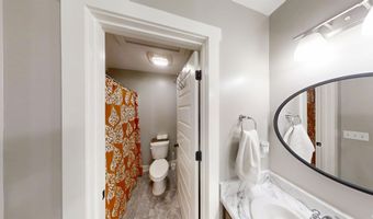 5962 Deer Hollow Rd, Auburn, IN 46706