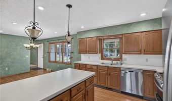 45319 Old Middle Ridge Rd, Amherst, OH 44001