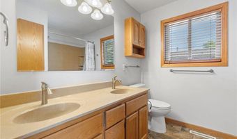 10779 57th St NE, Albertville, MN 55301