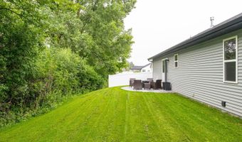 2240 E HONEYGOLD Ct, Appleton, WI 54913