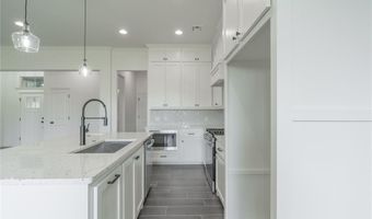 9217 SW 43rd St, Oklahoma City, OK 73179