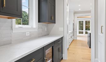 3505 WOODBURN Rd, Annandale, VA 22003