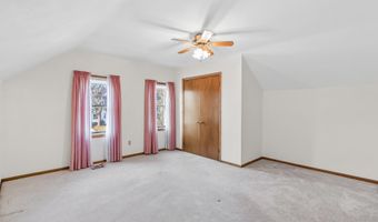 118 Main St, Arlington, WI 53911