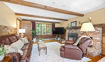 10 Candlewood Dr, Amherst, NH 03031