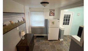 185 Maple St, Andover, OH 44003