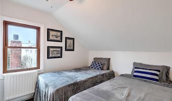 27 S Baptist St, Newport, RI 02840