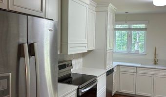 305 Broadstone Dr, Adams Twp., PA 16046