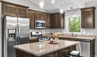 1970 157th Ln NW, Andover, MN 55304