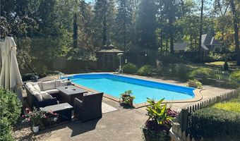 7720 Rice Rd, Amherst, OH 44001