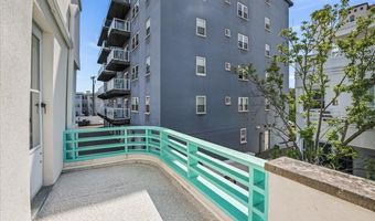 5 Deal Lake Ct, Asbury Park, NJ 07712