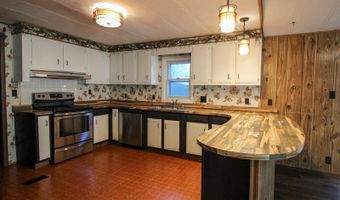 443 Piccadilly Cir, Bismarck, ND 58504