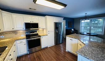 106 Martha Jean Ln, Beebe, AR 72012