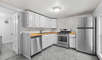 21 Hyde St 2, Burlington, VT 05401