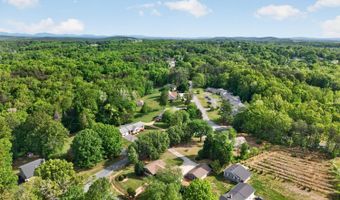 414 Holly Hills Dr, Altavista, VA 24517