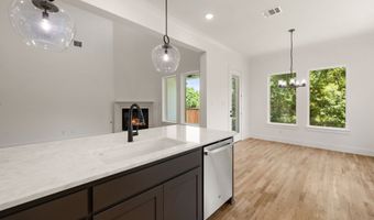 802 Mallard Dr, Aledo, TX 76008