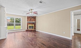 3933 ROBIN HILL Dr, Bartlett, TN 38135