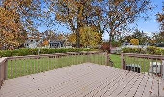 20 Dojean Ct, Bergenfield, NJ 07621