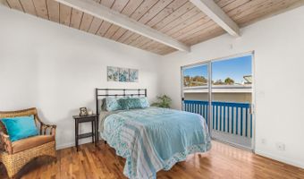 649 Bayview Dr, Aptos, CA 95003