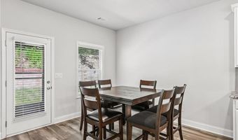 377 Station Overlook Dr, Auburn, GA 30011